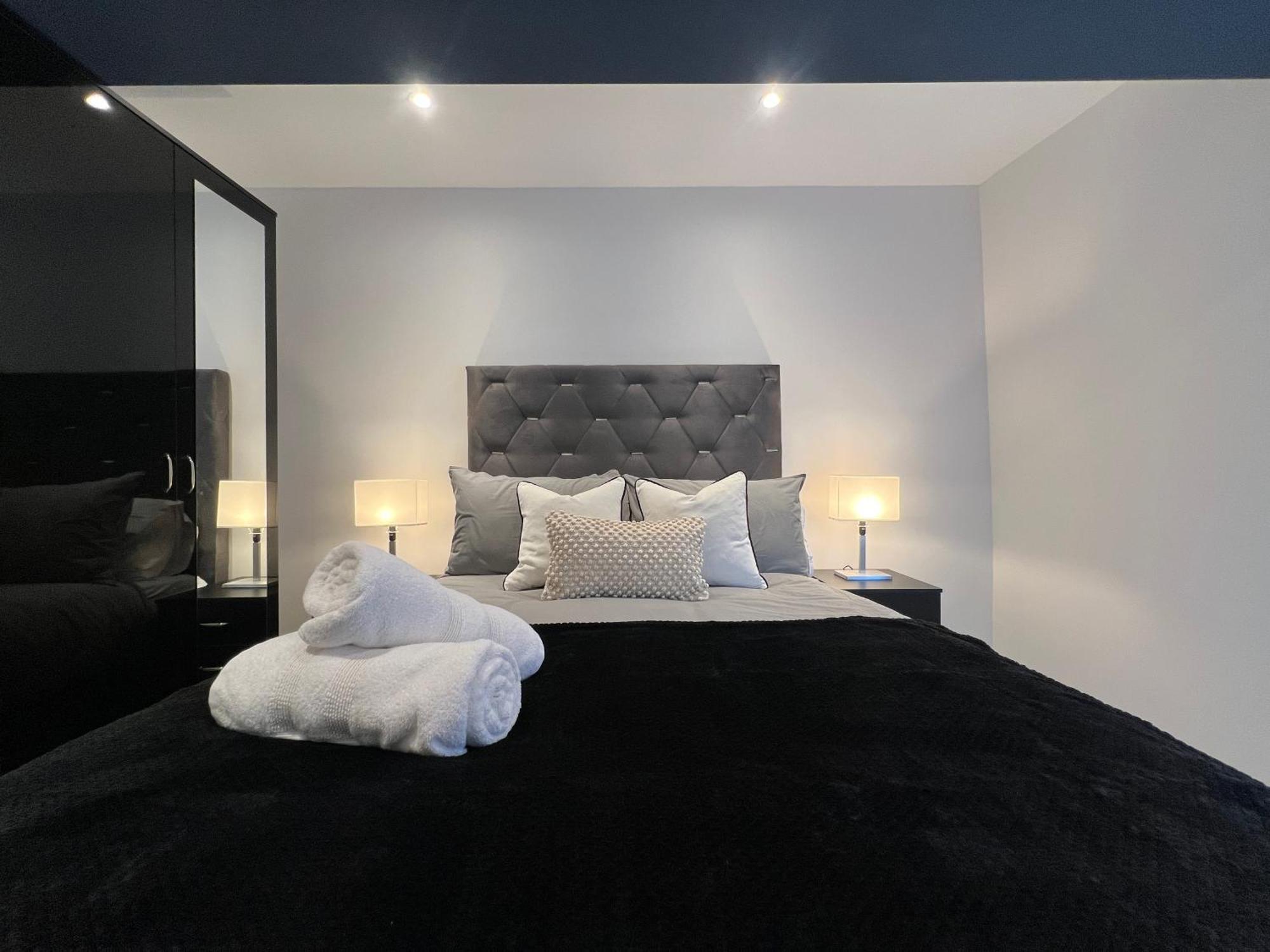 The Seven Aparthotel